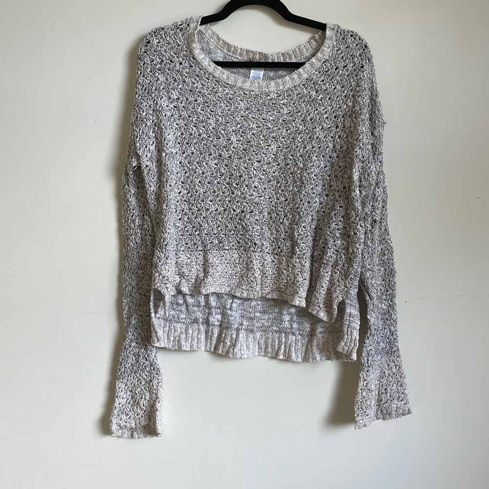 One size knit cream and tan sweater